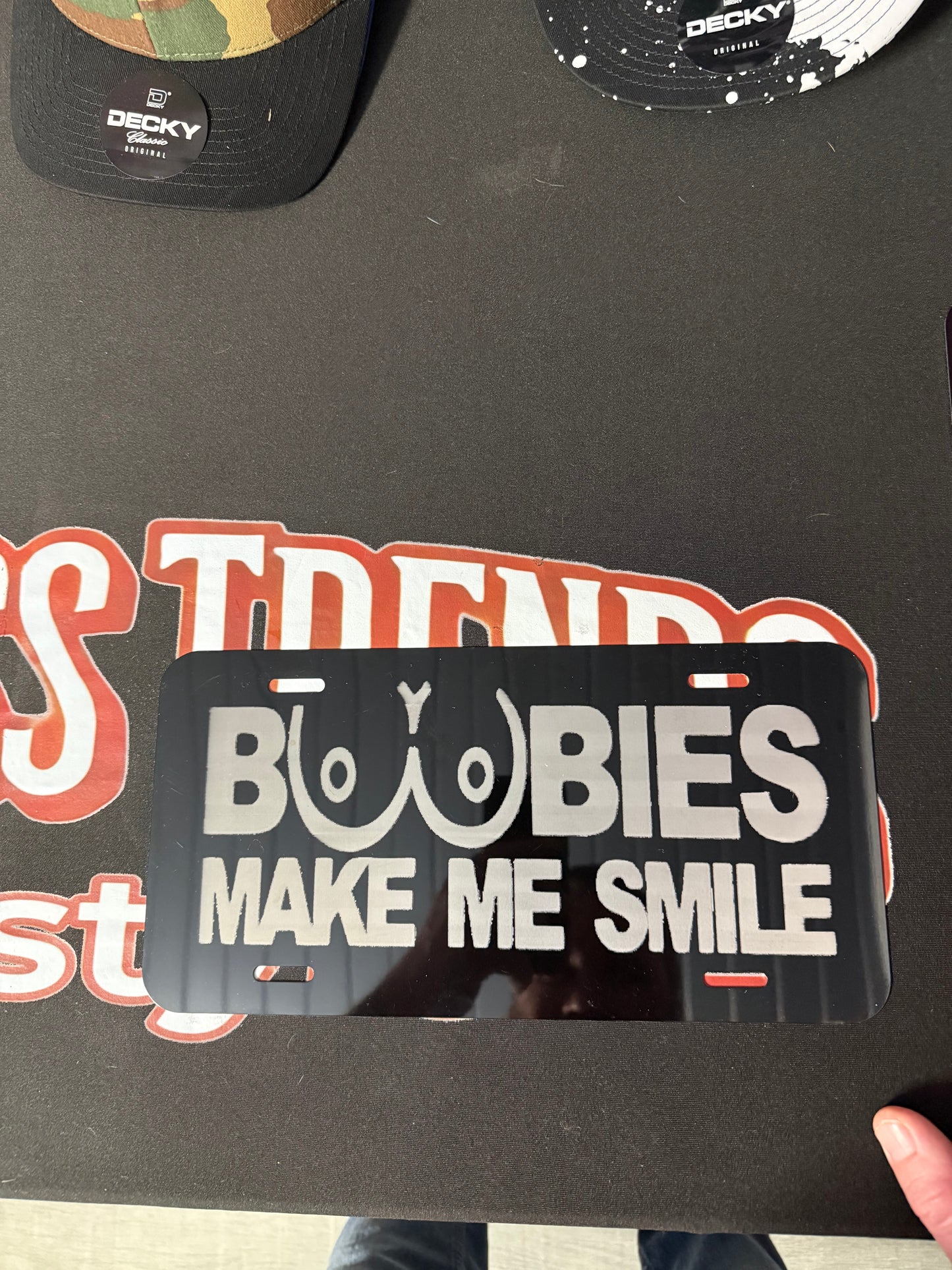 Boobies Make Me Smile” Engraved License Plate – Vehicle Show Plate / Garage Decor