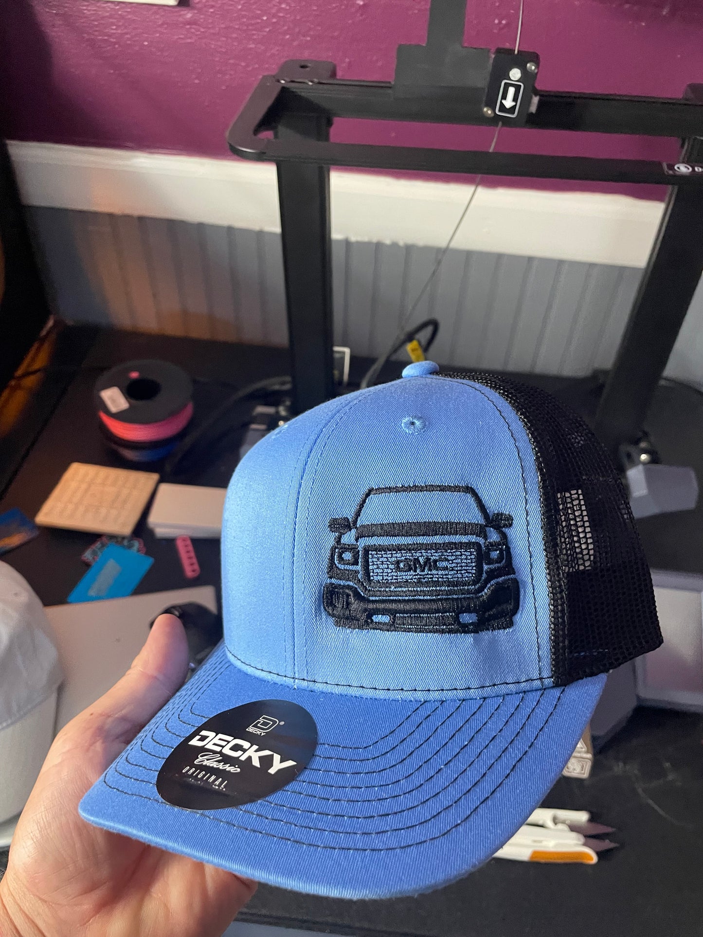 🧢 Build Your Own Hat – Custom Truck Front-End Edition